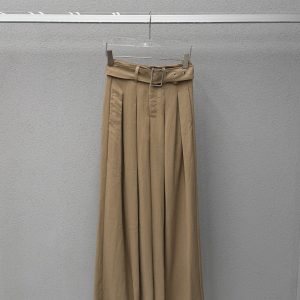 Pants with pences