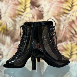 Scarpe da Ballo Helles – Eleganza, Comfort e Prestazioni Professionali